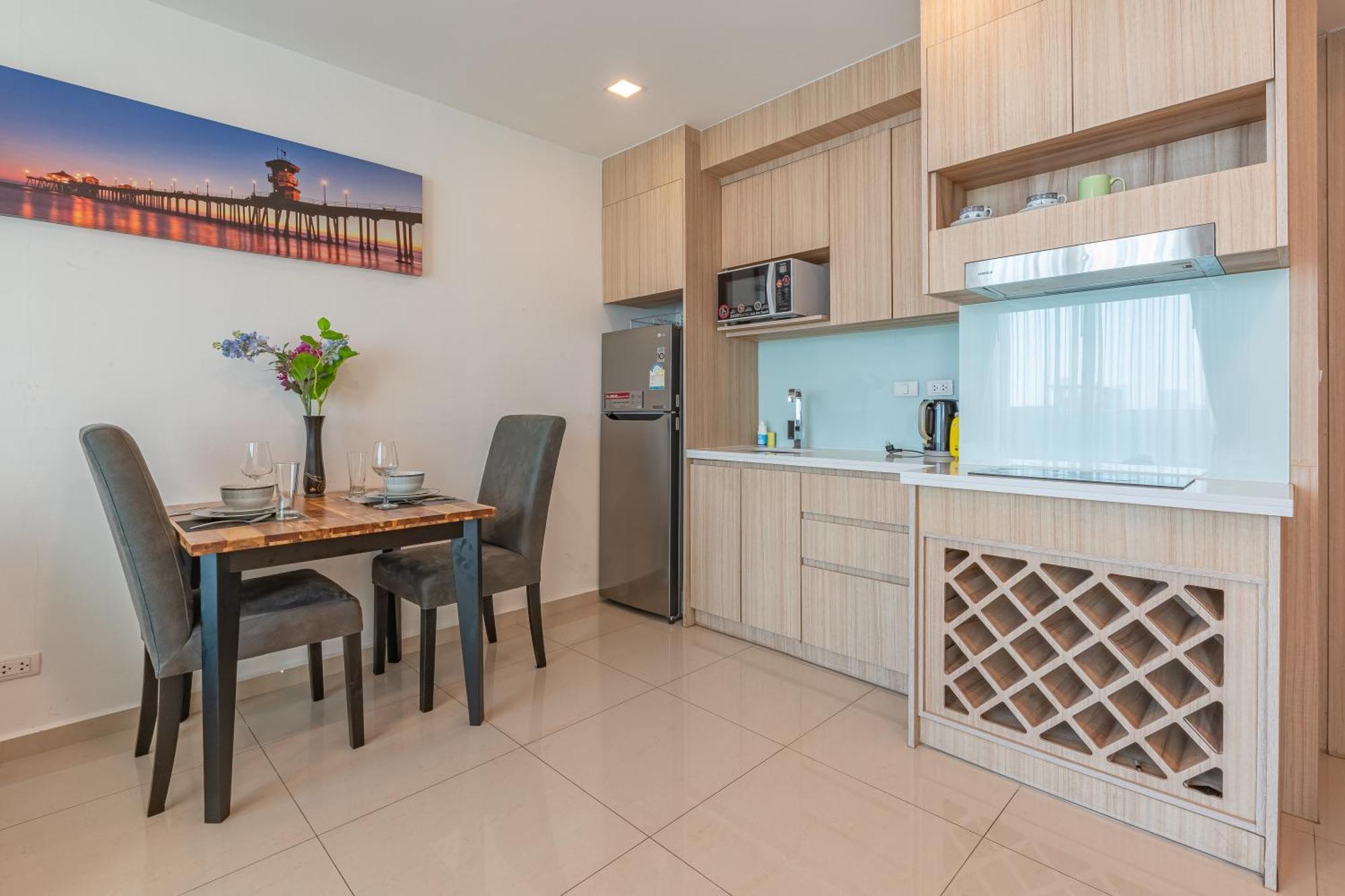 City Garden Tower By Pattaya Holiday Extérieur photo