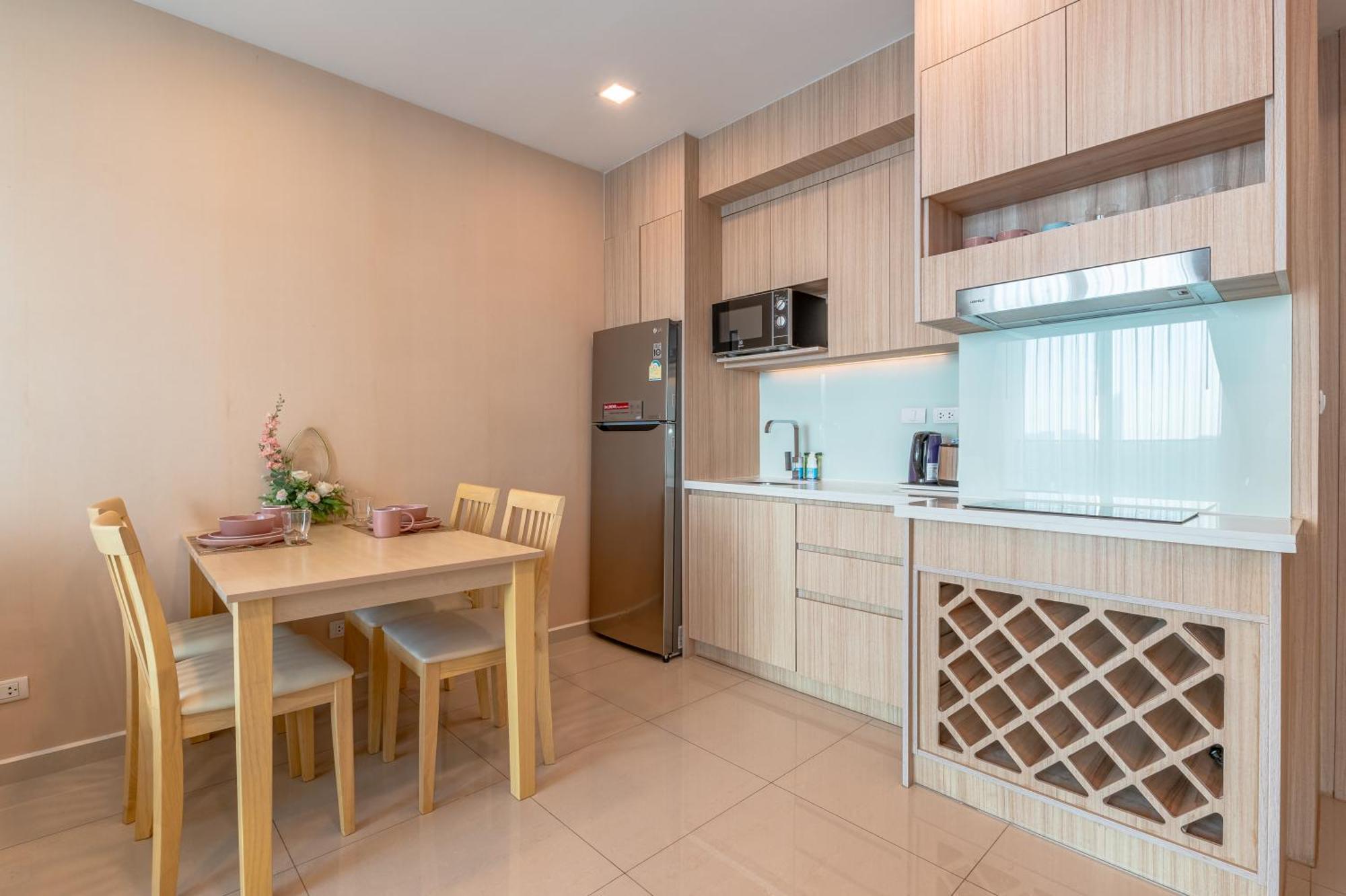 City Garden Tower By Pattaya Holiday Extérieur photo