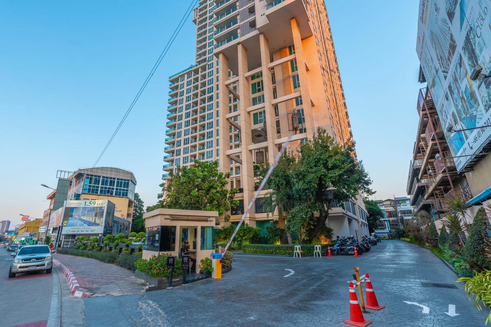 City Garden Tower By Pattaya Holiday Extérieur photo