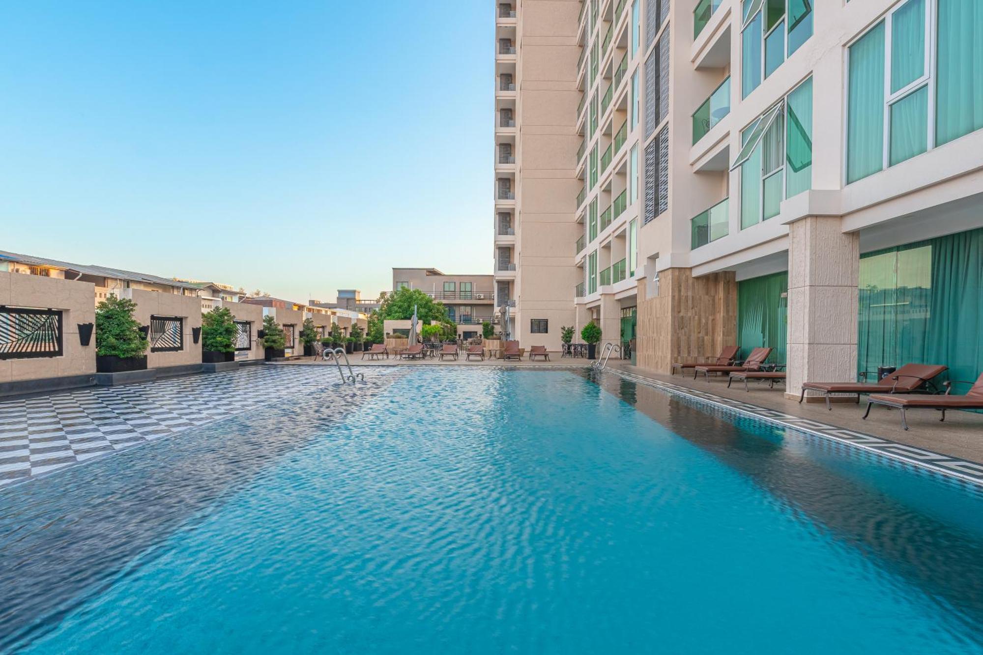 City Garden Tower By Pattaya Holiday Extérieur photo